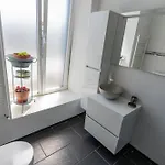 Cantinho Do Bairro Alto Holiday home Alijo