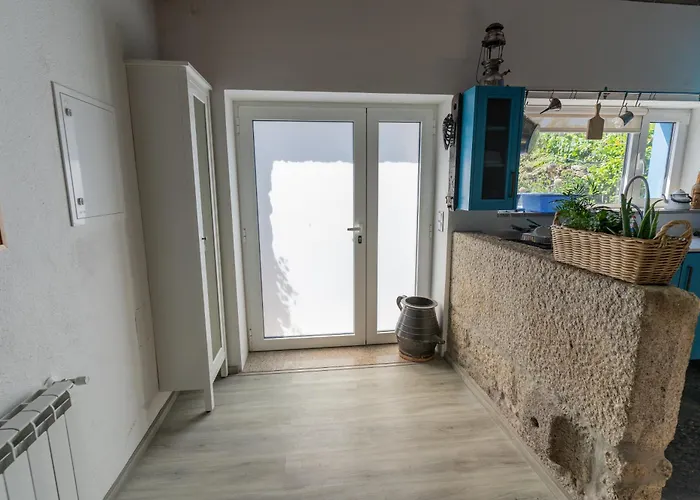 Cantinho Do Bairro Alto * Alijó